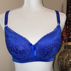 Lacy push up blue bra new without tag